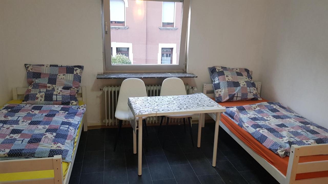 Handwerker Unterkunft Monteurzimmer Mit Gemeinschaftsbad In Brebach Saarbrücken Exterior foto
